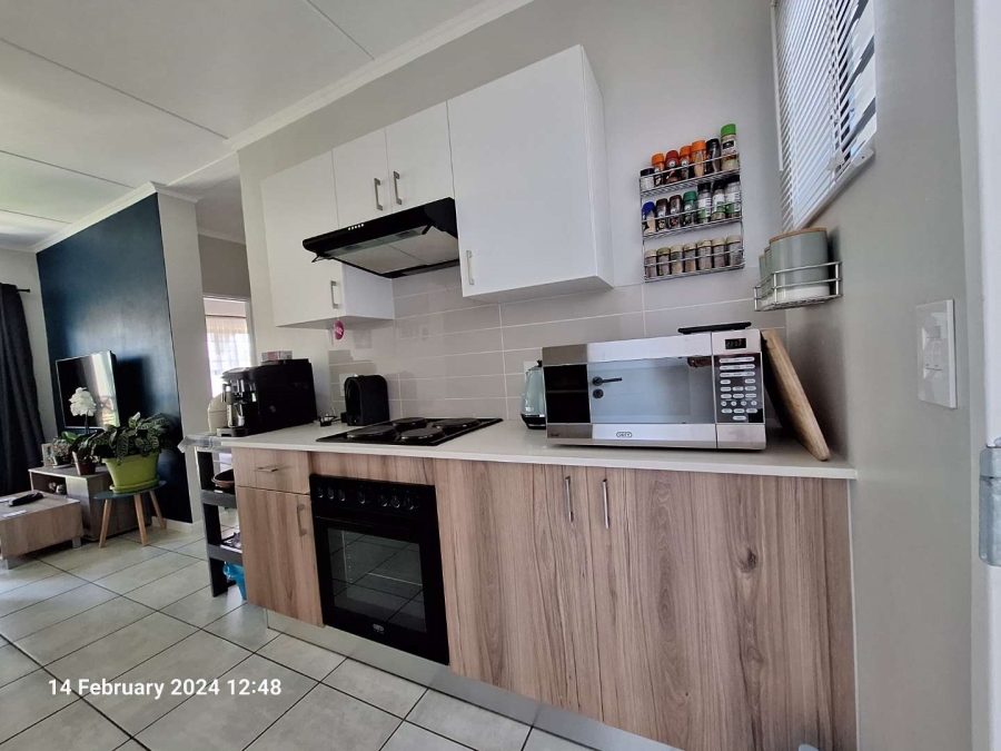 2 Bedroom Property for Sale in Witfield Gauteng