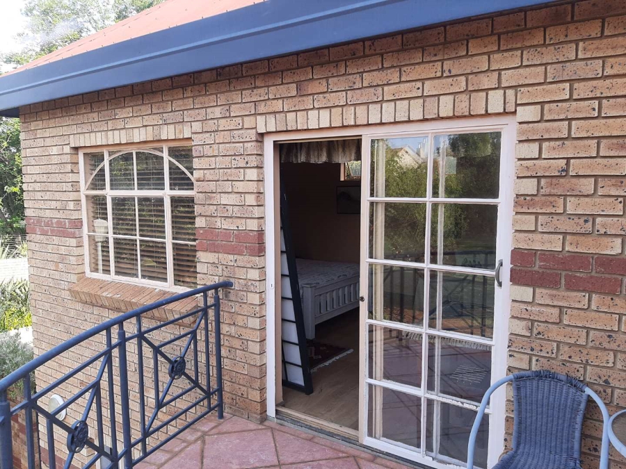 5 Bedroom Property for Sale in Clubview Gauteng