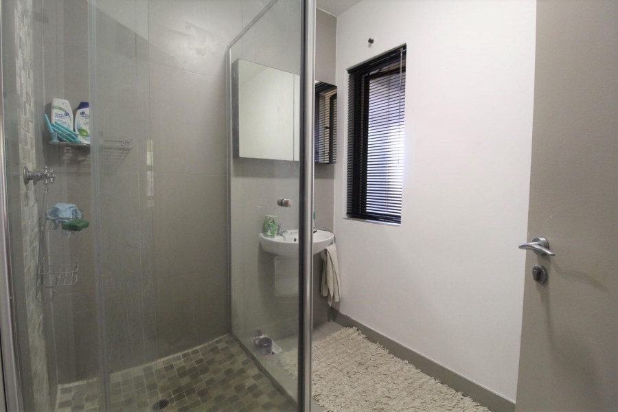 To Let 1 Bedroom Property for Rent in Bryanston Gauteng