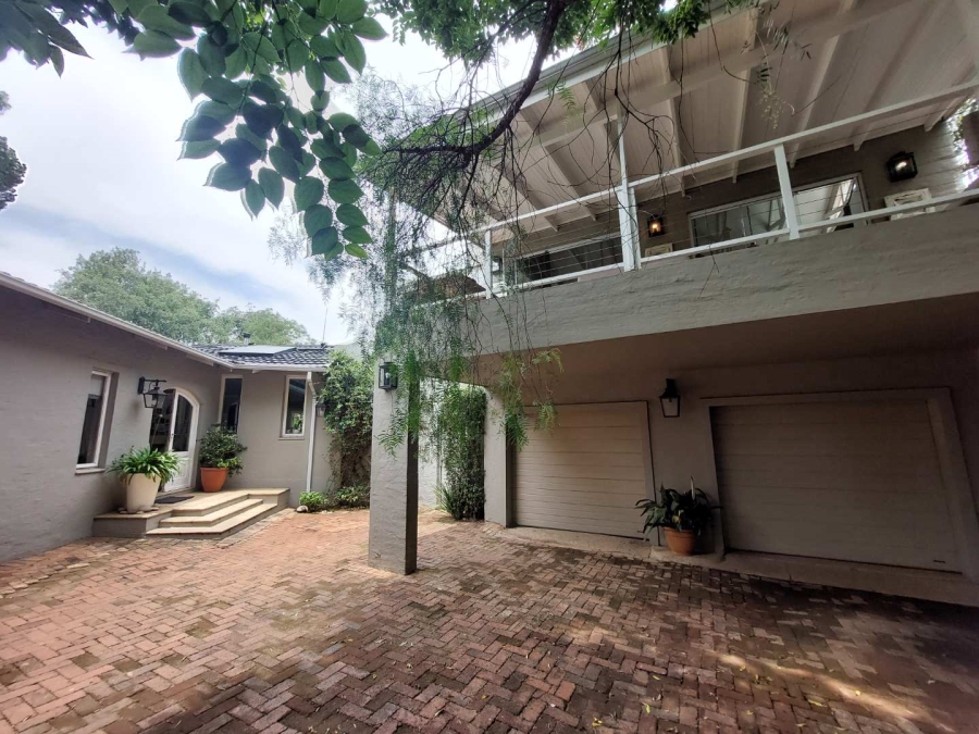 To Let 3 Bedroom Property for Rent in Parktown North Gauteng