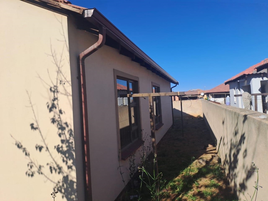 2 Bedroom Property for Sale in Alliance Gauteng