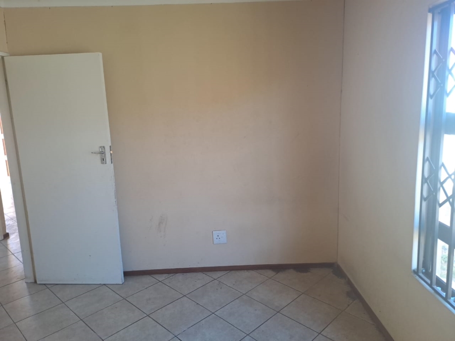 2 Bedroom Property for Sale in Alliance Gauteng