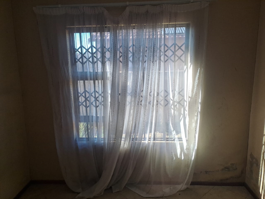 2 Bedroom Property for Sale in Alliance Gauteng