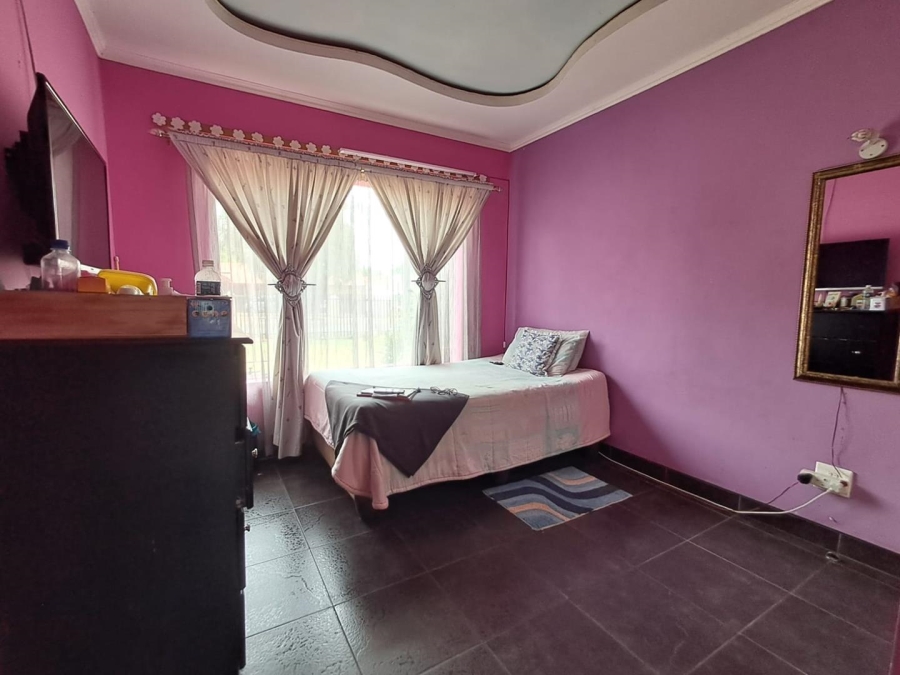 4 Bedroom Property for Sale in Mayberry Park Gauteng