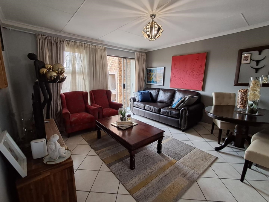 3 Bedroom Property for Sale in New Market Gauteng