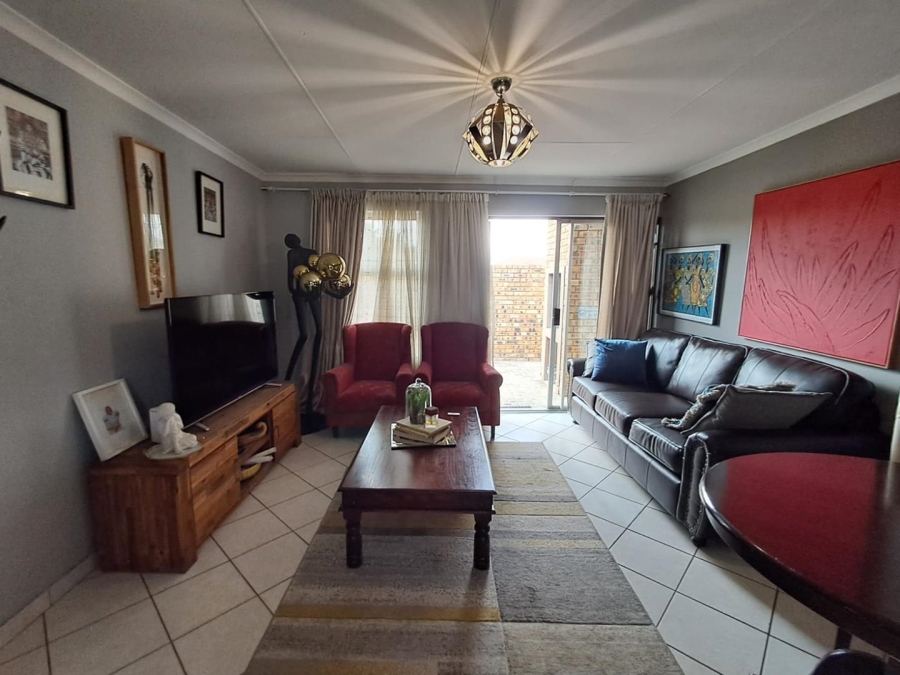 3 Bedroom Property for Sale in New Market Gauteng