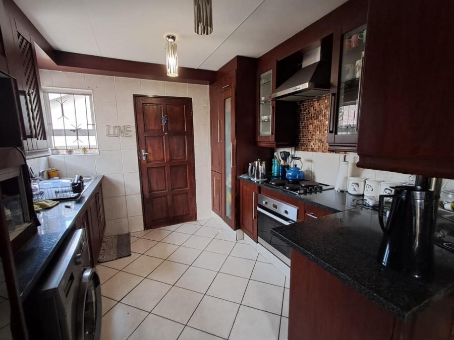 3 Bedroom Property for Sale in New Market Gauteng