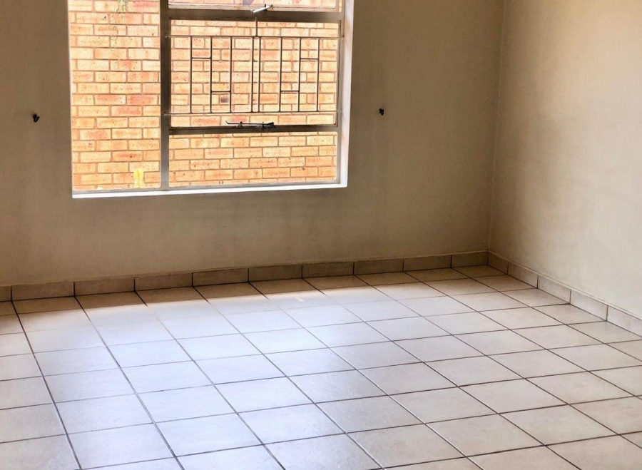 3 Bedroom Property for Sale in New Redruth Gauteng