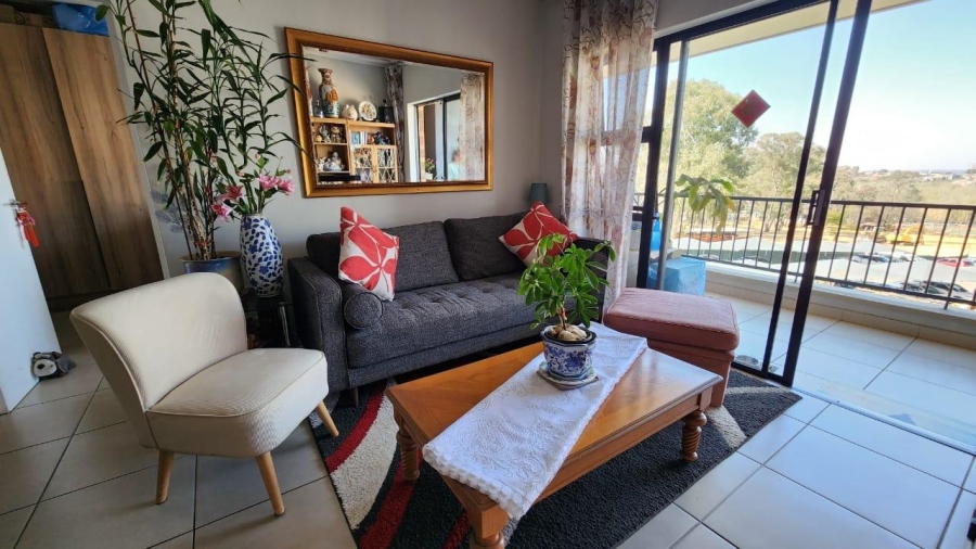 2 Bedroom Property for Sale in Mulbarton Gauteng