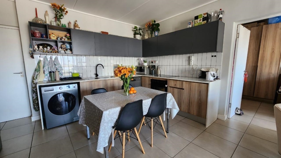 2 Bedroom Property for Sale in Mulbarton Gauteng