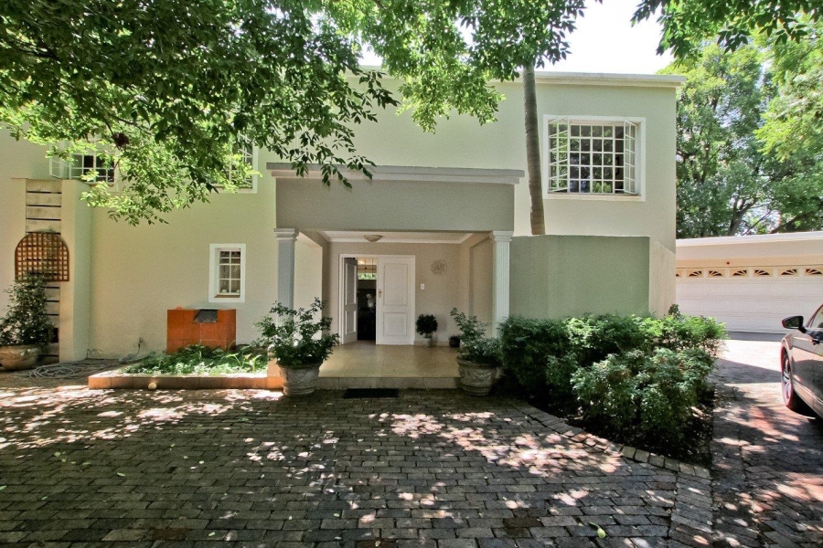 4 Bedroom Property for Sale in Hurlingham Manor Gauteng