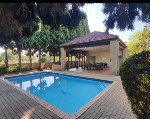 To Let 3 Bedroom Property for Rent in Dowerglen Gauteng