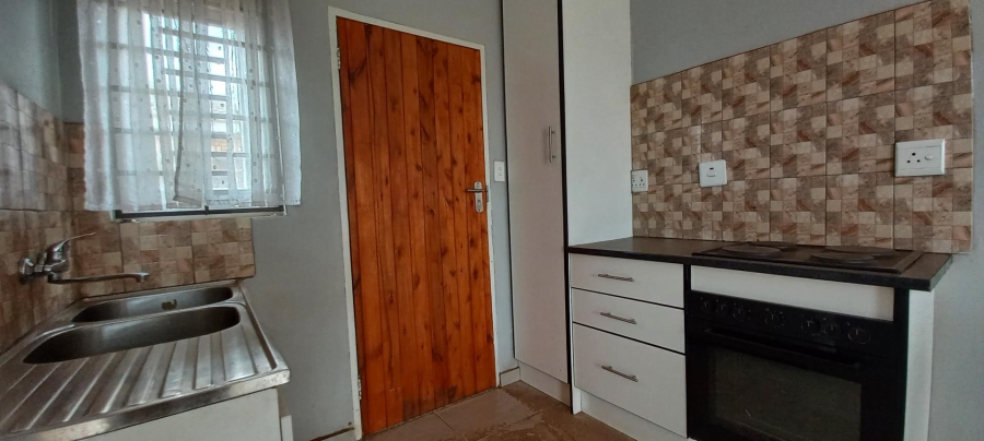 2 Bedroom Property for Sale in Lehae Gauteng