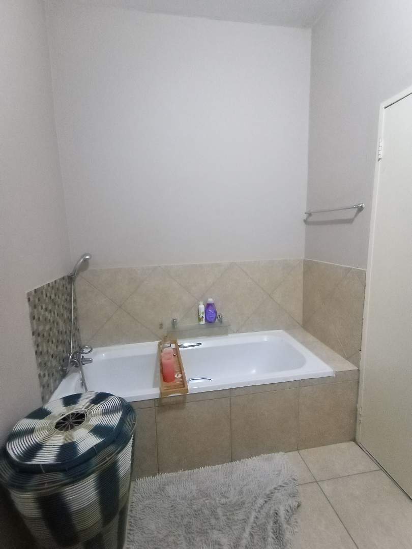 2 Bedroom Property for Sale in Norkem Park Gauteng