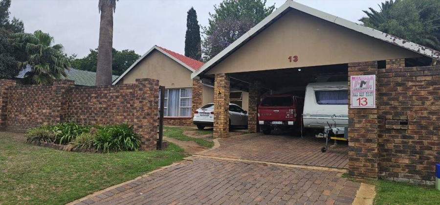 4 Bedroom Property for Sale in Van Riebeeck Park Gauteng