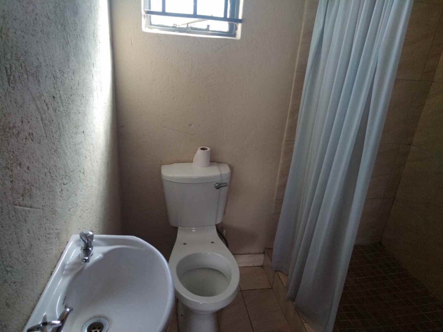 5 Bedroom Property for Sale in Mabopane Gauteng