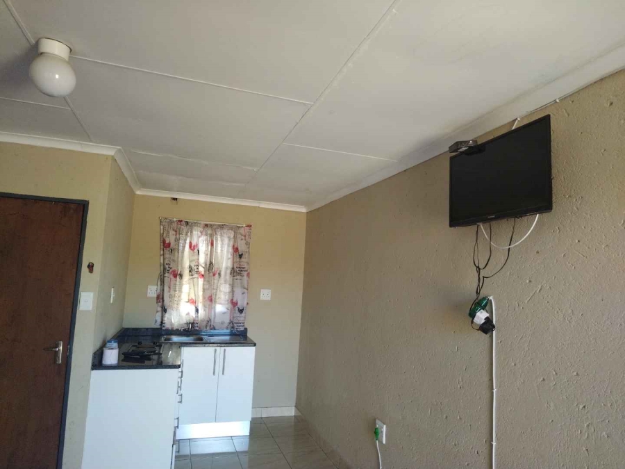 5 Bedroom Property for Sale in Mabopane Gauteng