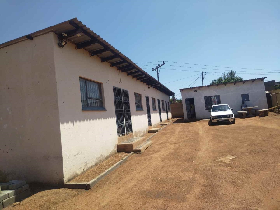 5 Bedroom Property for Sale in Mabopane Gauteng