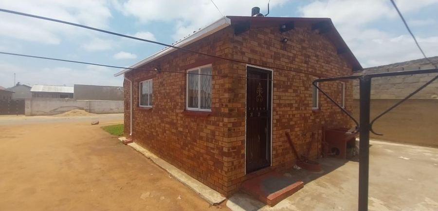 2 Bedroom Property for Sale in Tembisa Gauteng