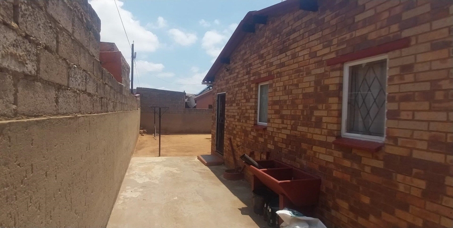 2 Bedroom Property for Sale in Tembisa Gauteng