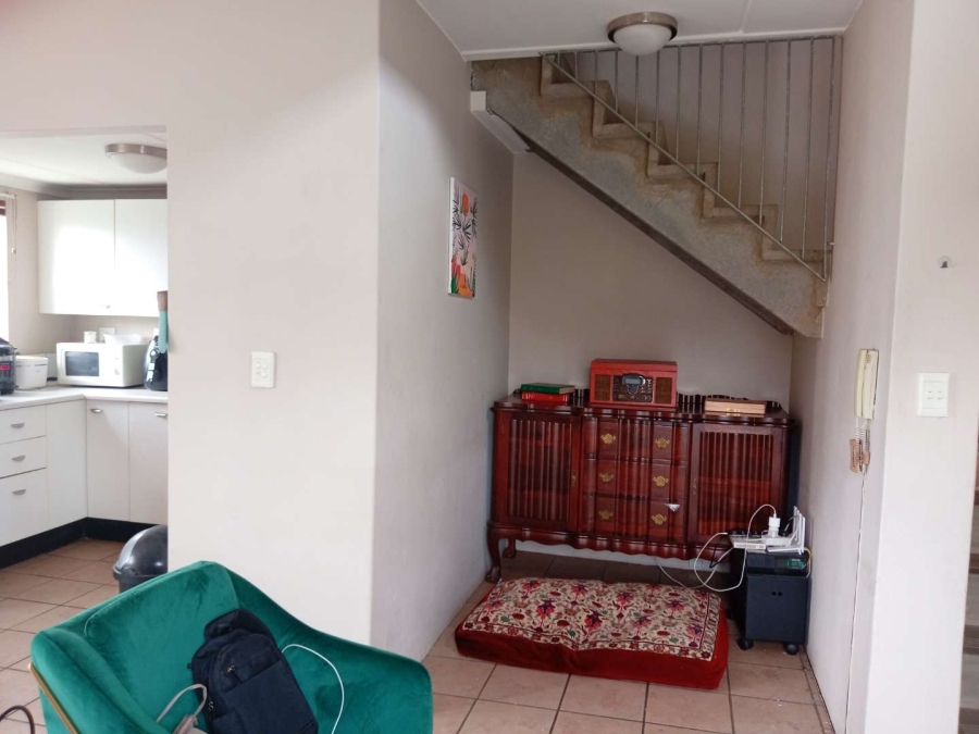 1 Bedroom Property for Sale in Houghton Gauteng