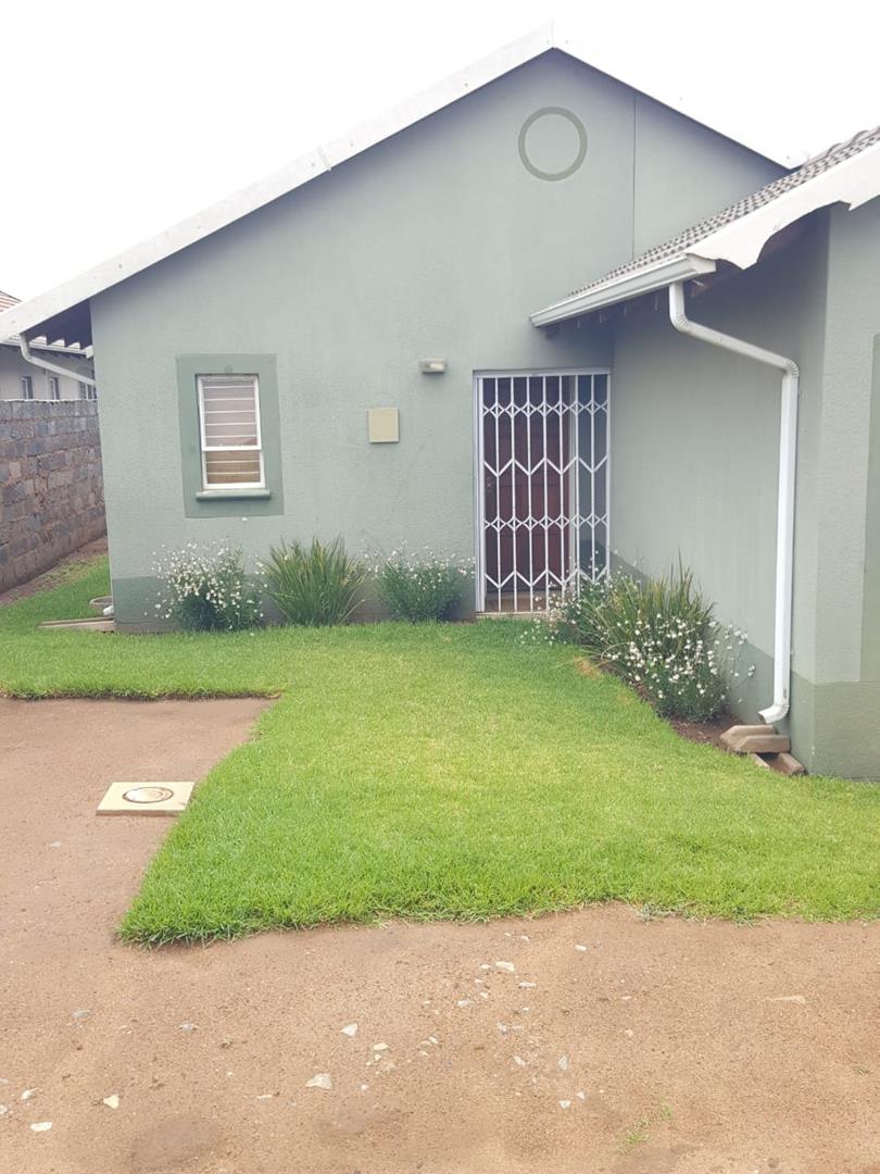 To Let 3 Bedroom Property for Rent in Salfin Gauteng