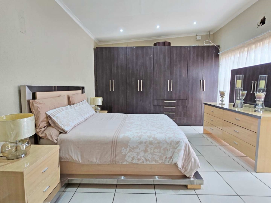 3 Bedroom Property for Sale in Brackenhurst Gauteng