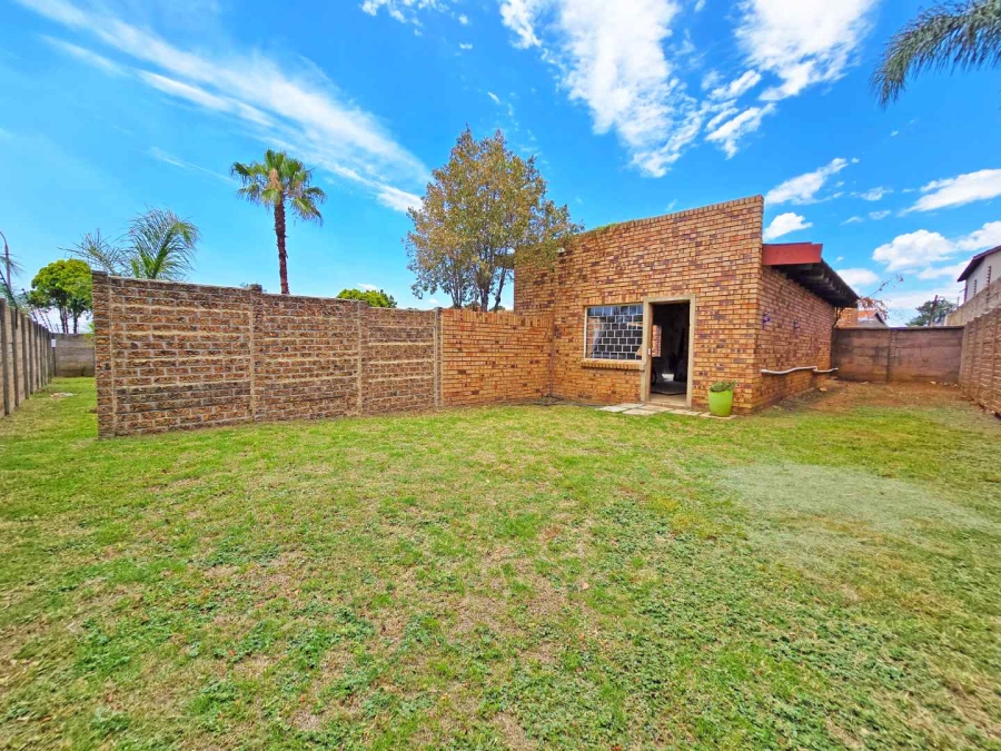 3 Bedroom Property for Sale in Brackenhurst Gauteng