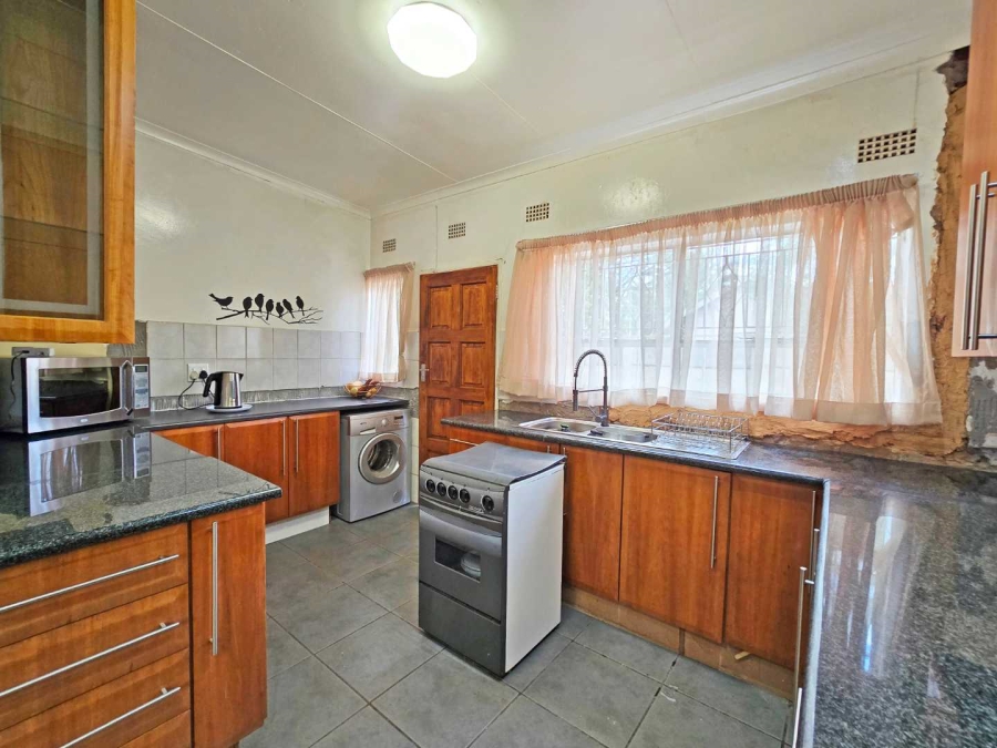 3 Bedroom Property for Sale in Brackenhurst Gauteng