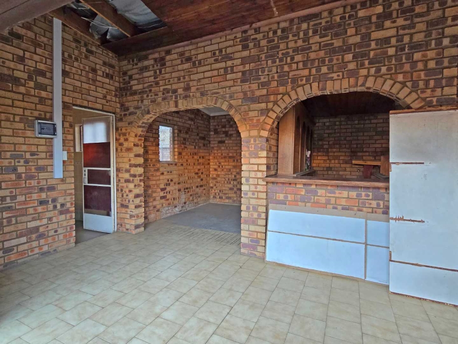 3 Bedroom Property for Sale in Brackenhurst Gauteng