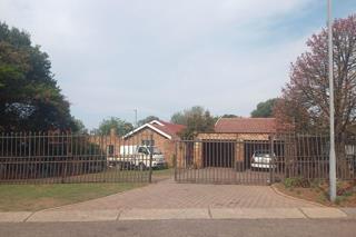 3 Bedroom Property for Sale in The Reeds Gauteng