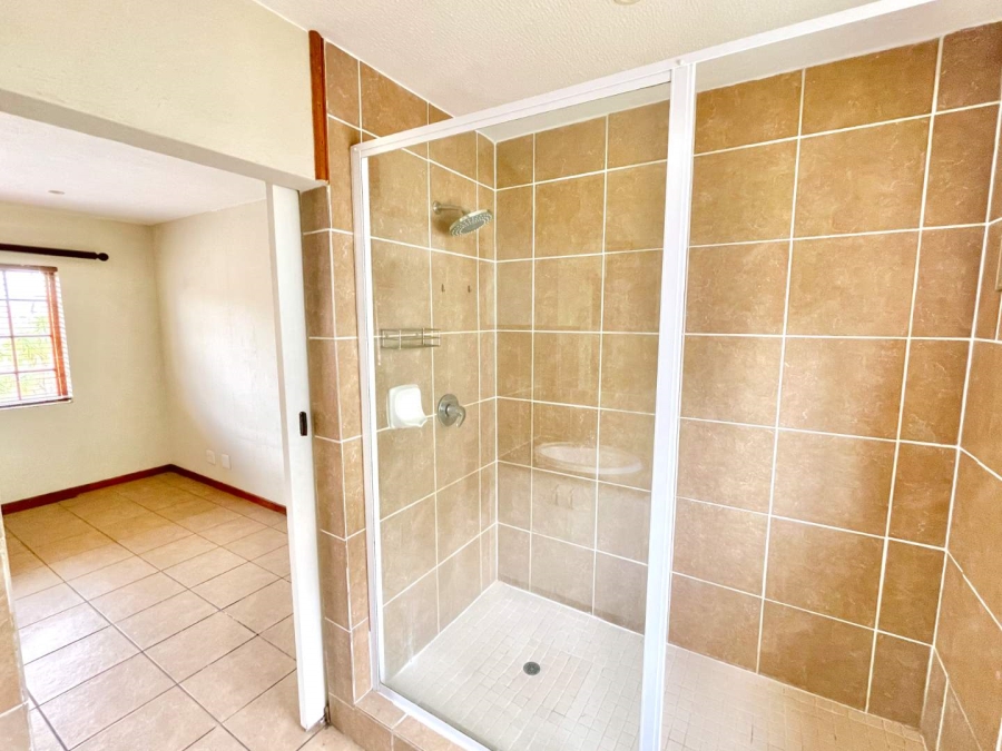 1 Bedroom Property for Sale in Boardwalk Gauteng