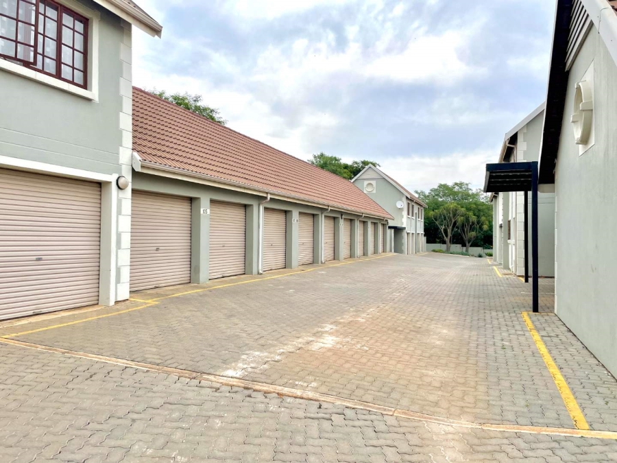 1 Bedroom Property for Sale in Boardwalk Gauteng