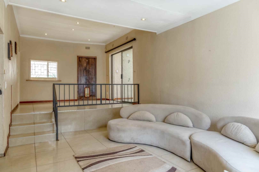 To Let 3 Bedroom Property for Rent in Oakdene Gauteng