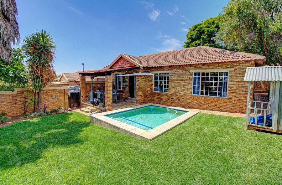 3 Bedroom Property for Sale in North Riding Gauteng