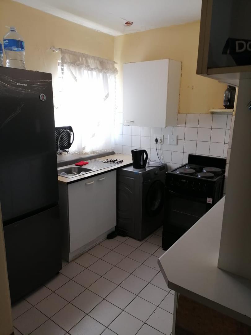 To Let 2 Bedroom Property for Rent in Vorna Valley Gauteng