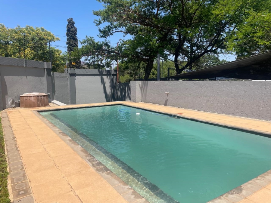 2 Bedroom Property for Sale in Morningside Gauteng