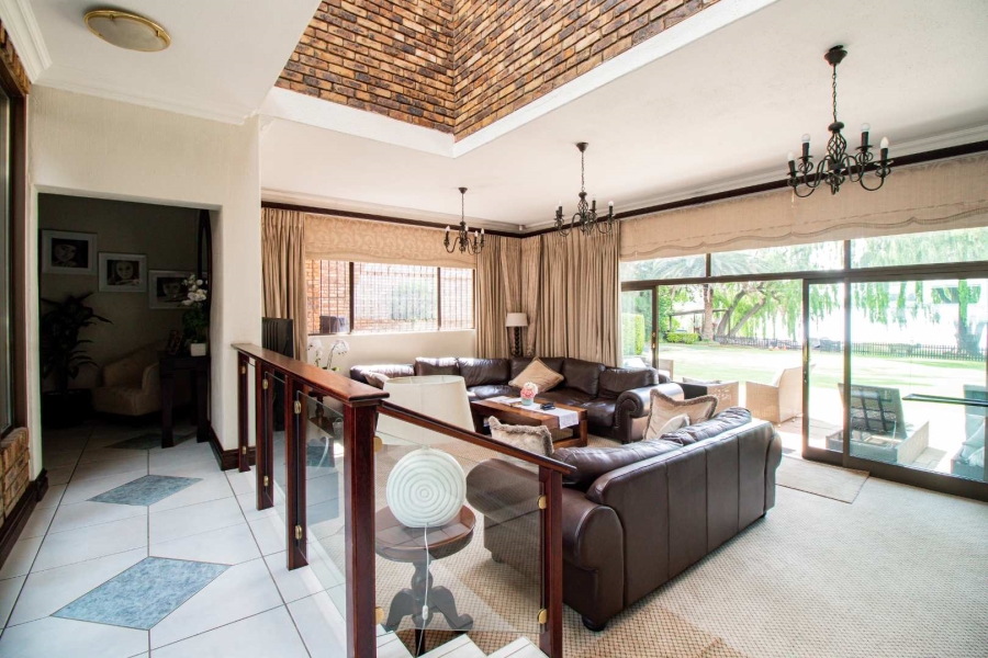 5 Bedroom Property for Sale in Alphen Park Gauteng