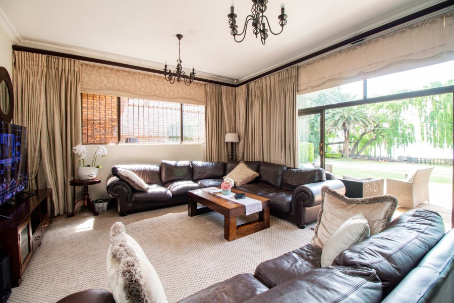 5 Bedroom Property for Sale in Alphen Park Gauteng