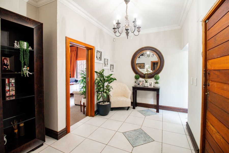 5 Bedroom Property for Sale in Alphen Park Gauteng