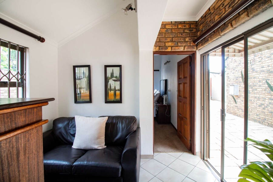 5 Bedroom Property for Sale in Alphen Park Gauteng