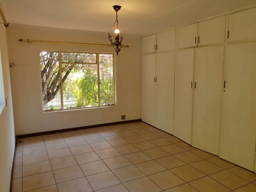 To Let 3 Bedroom Property for Rent in Maroelana Gauteng