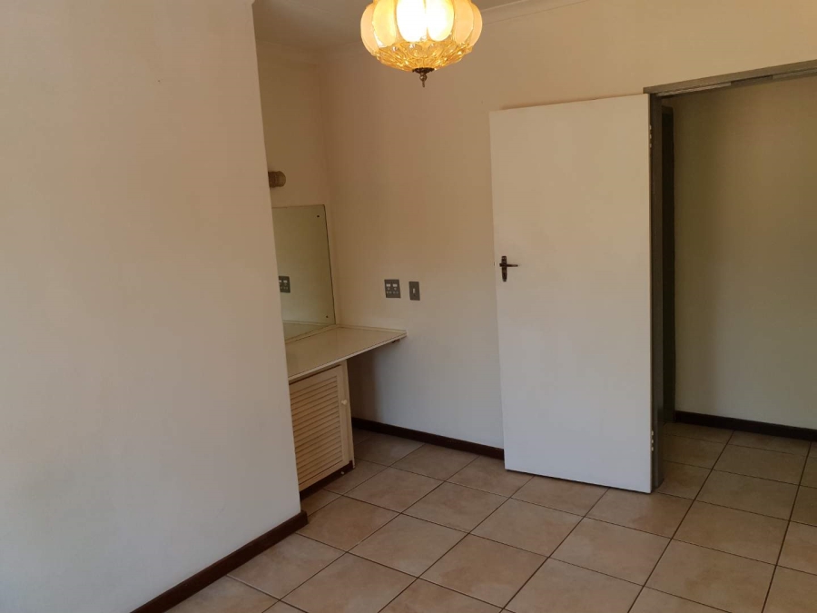 To Let 3 Bedroom Property for Rent in Maroelana Gauteng