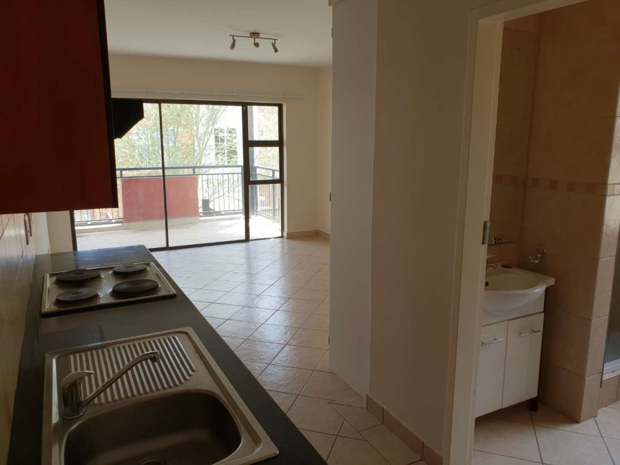 To Let 1 Bedroom Property for Rent in Oukraal Estate Gauteng