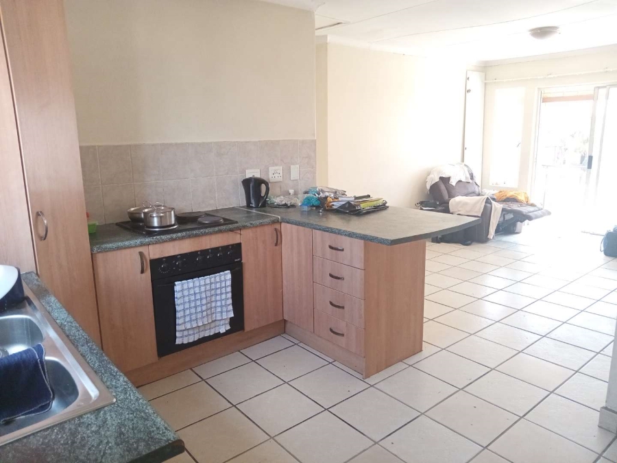 To Let 2 Bedroom Property for Rent in Noordwyk Gauteng