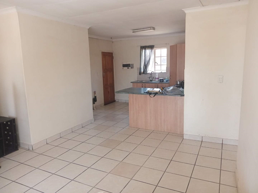 To Let 2 Bedroom Property for Rent in Noordwyk Gauteng