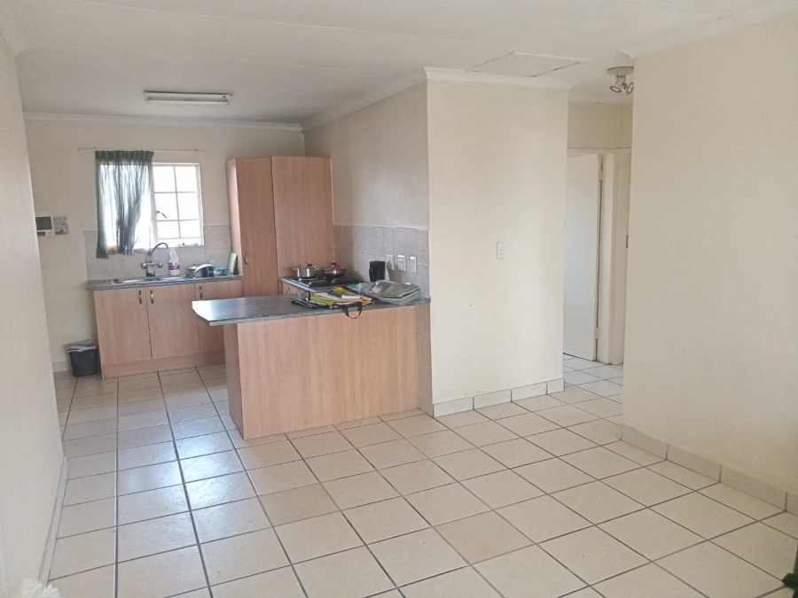 To Let 2 Bedroom Property for Rent in Noordwyk Gauteng