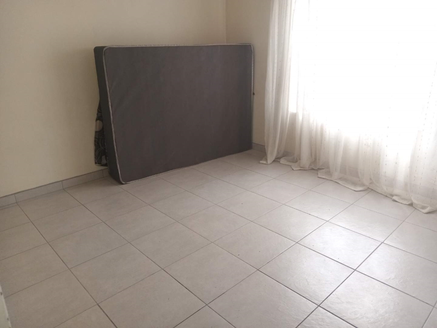 To Let 2 Bedroom Property for Rent in Noordwyk Gauteng