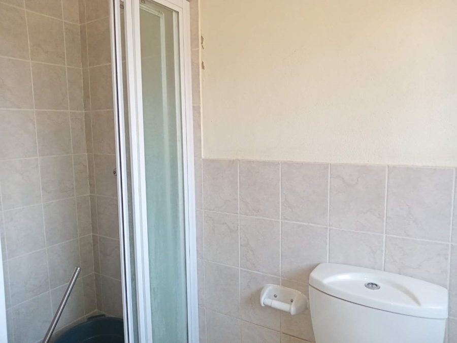 To Let 2 Bedroom Property for Rent in Noordwyk Gauteng