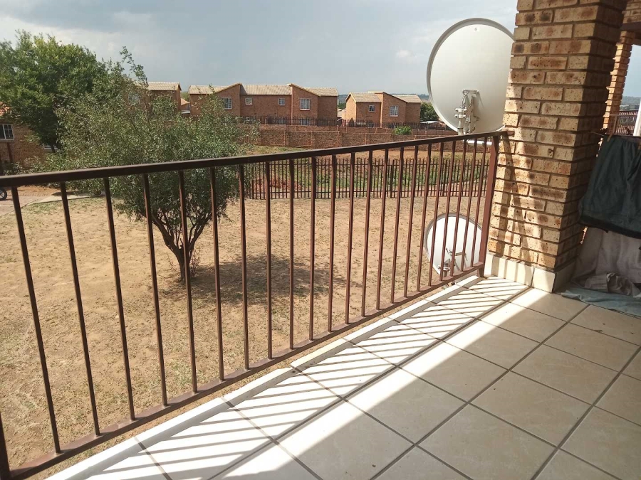 To Let 2 Bedroom Property for Rent in Noordwyk Gauteng